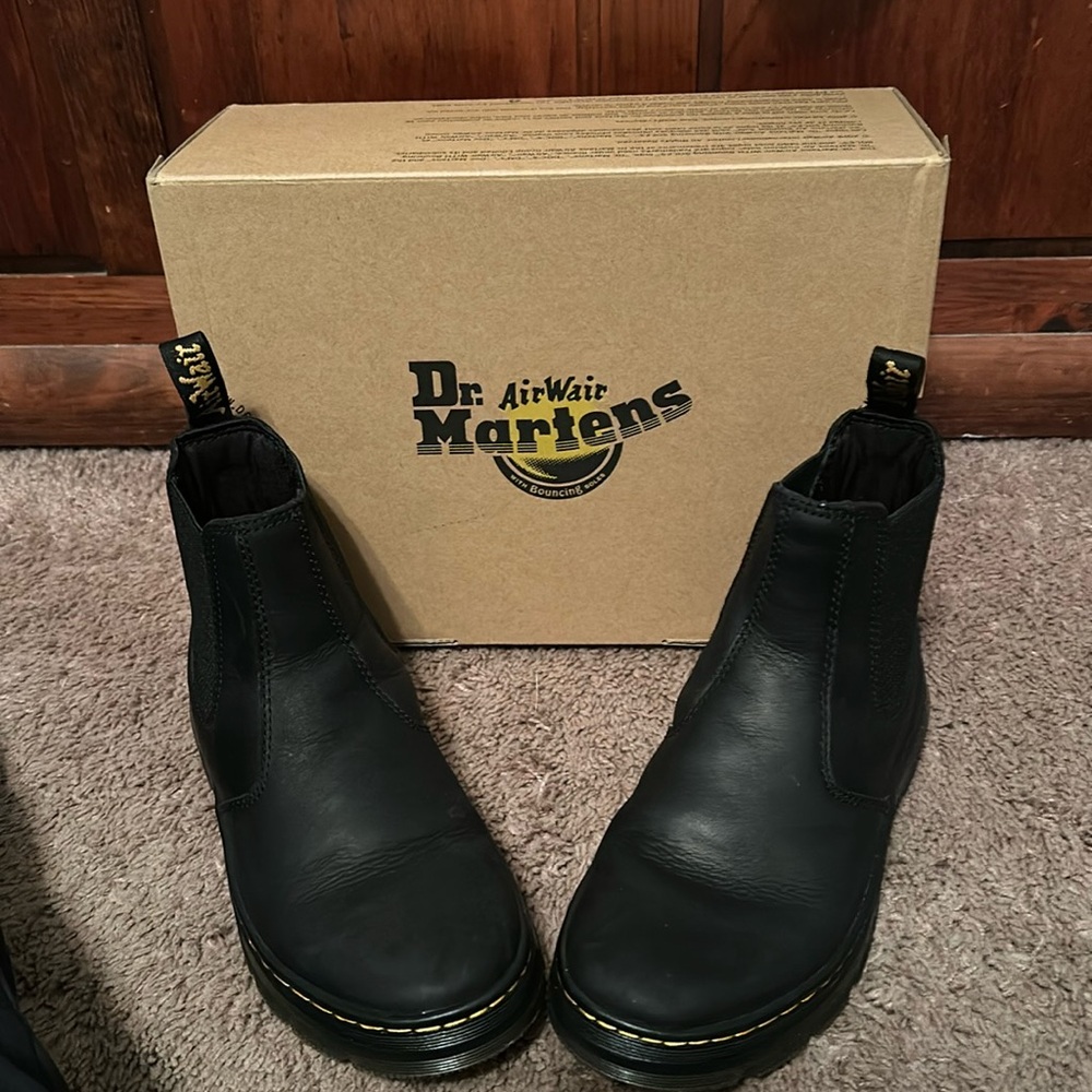 Dr. Martens Air Walk
